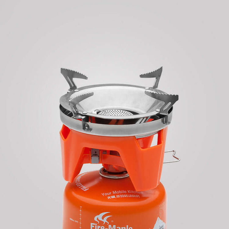 Fire Maple jet boil camp stove, efficient outdoor gas stove for camping, compact and windproof design with piezoelectric ignition.